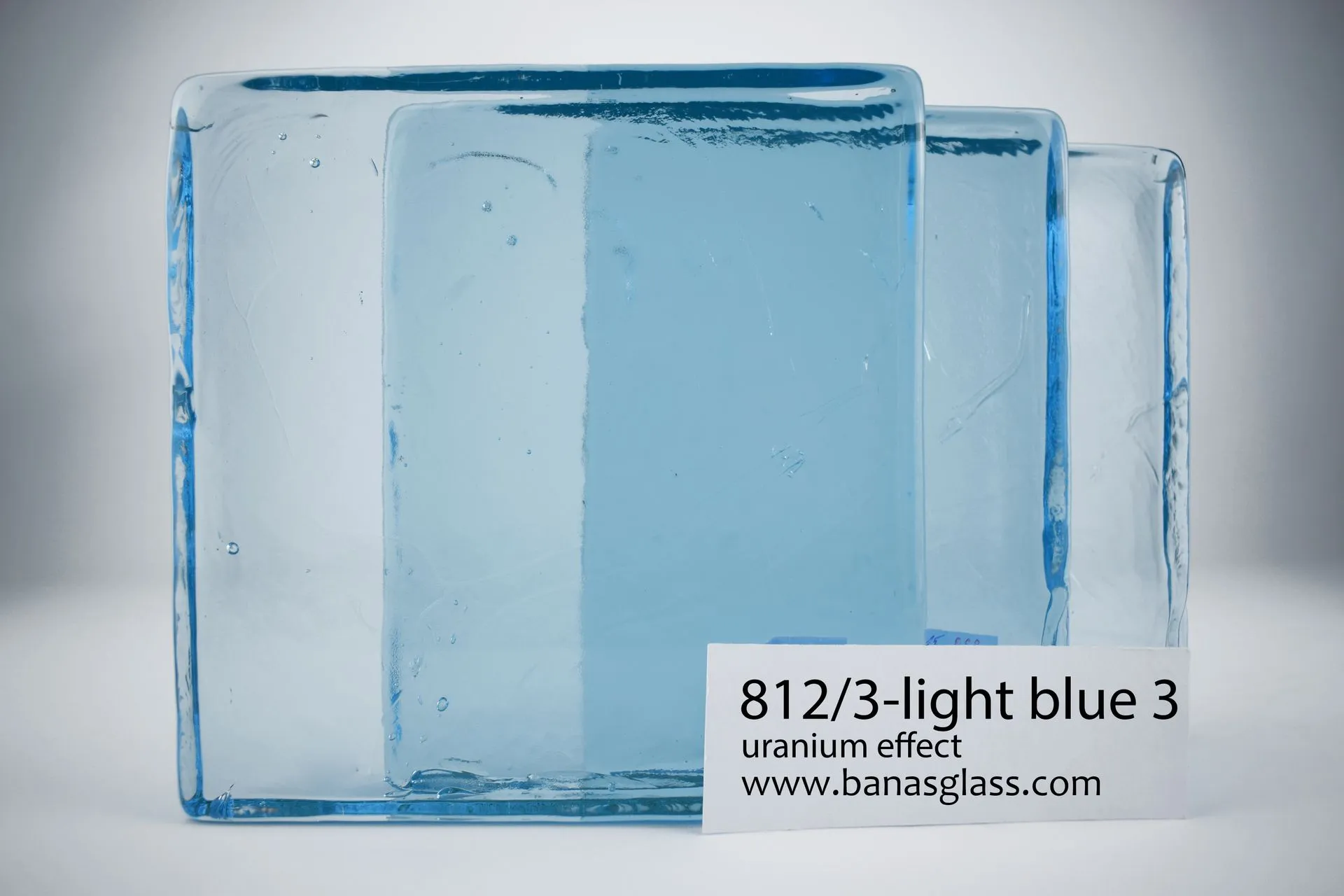 812/3 - Light Blue Effect
