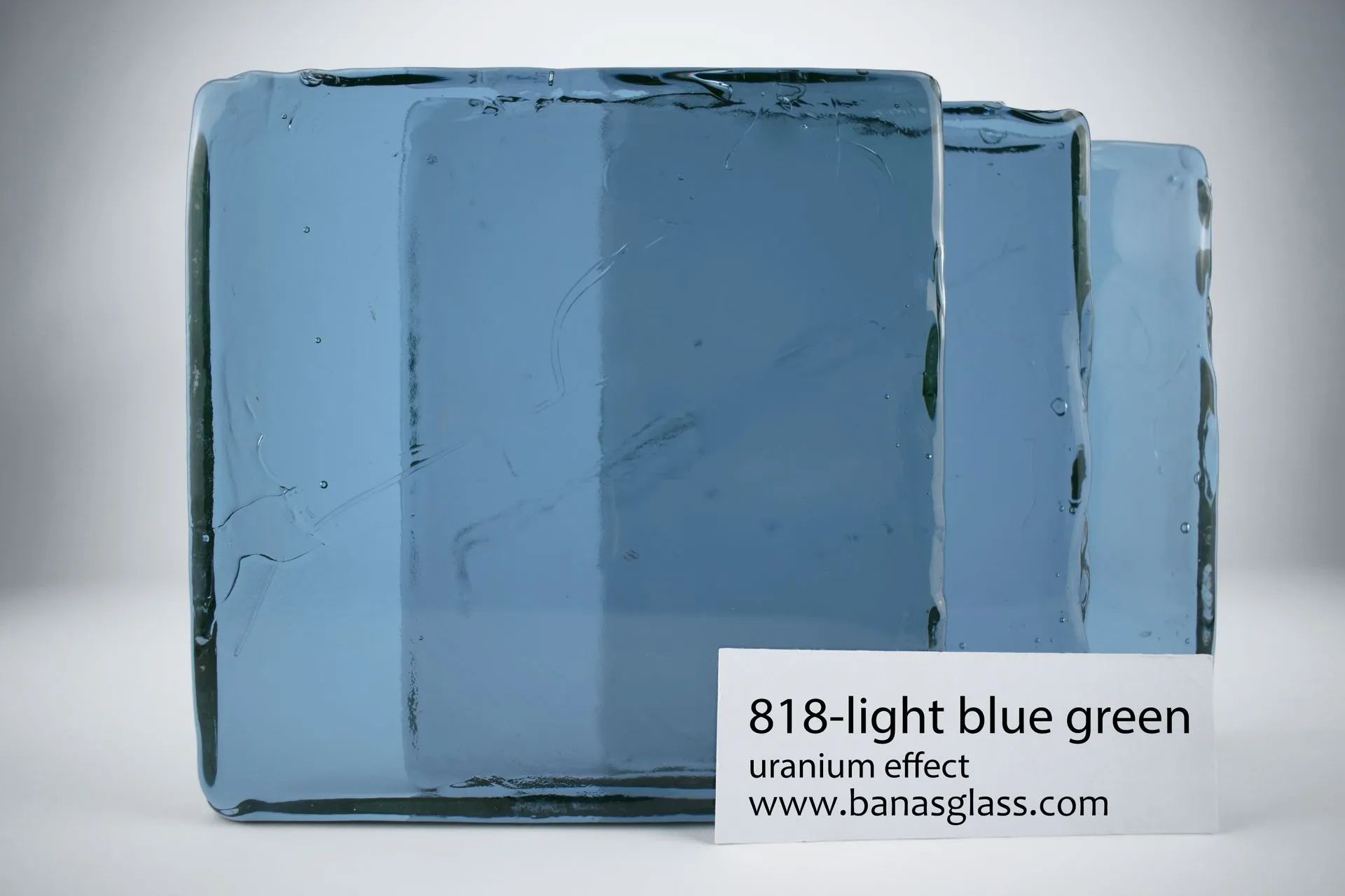 818 - Light Blue Green Effect