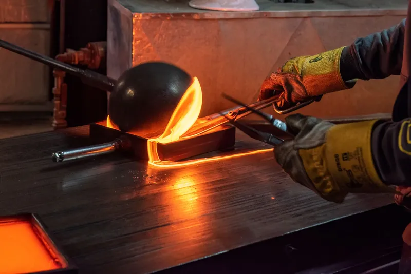 Dílna banas glass ukázka výroby